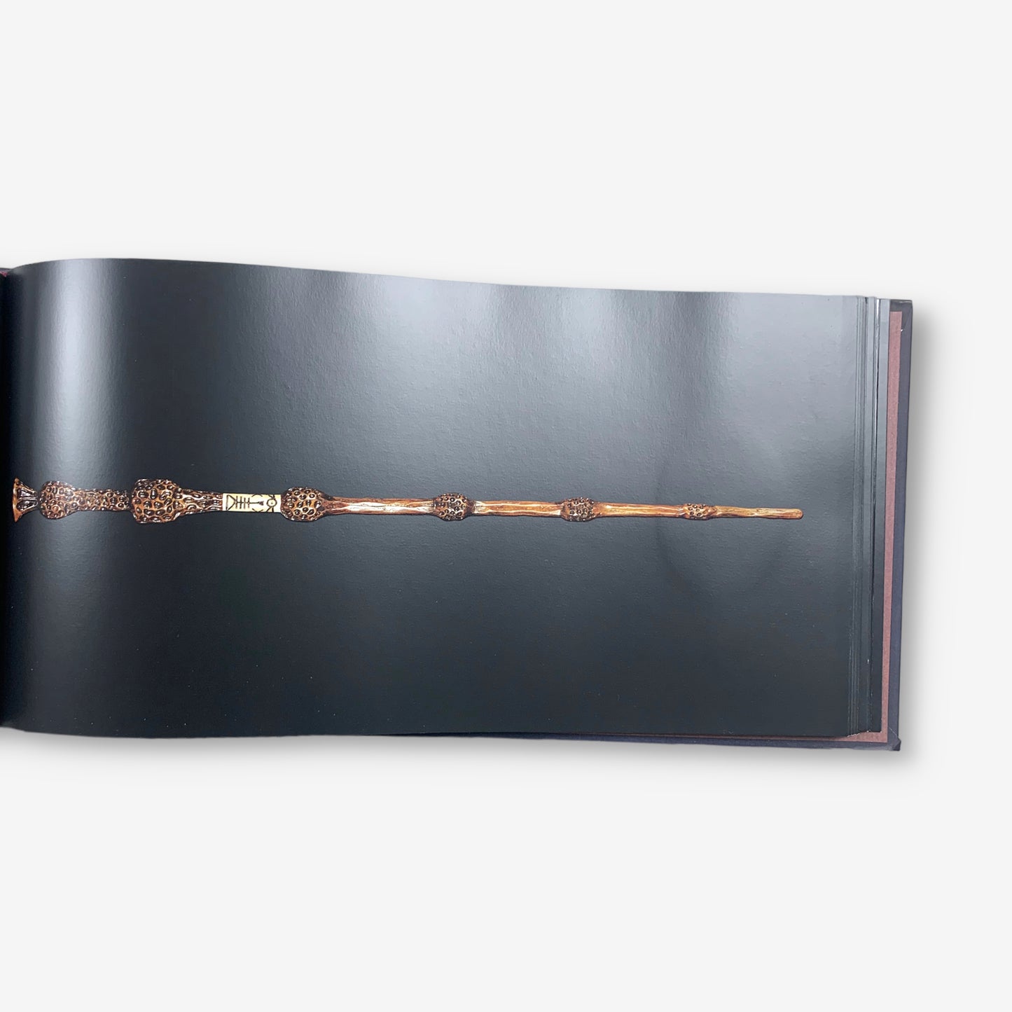 Harry Potter - The Wand Collection Hardback Book