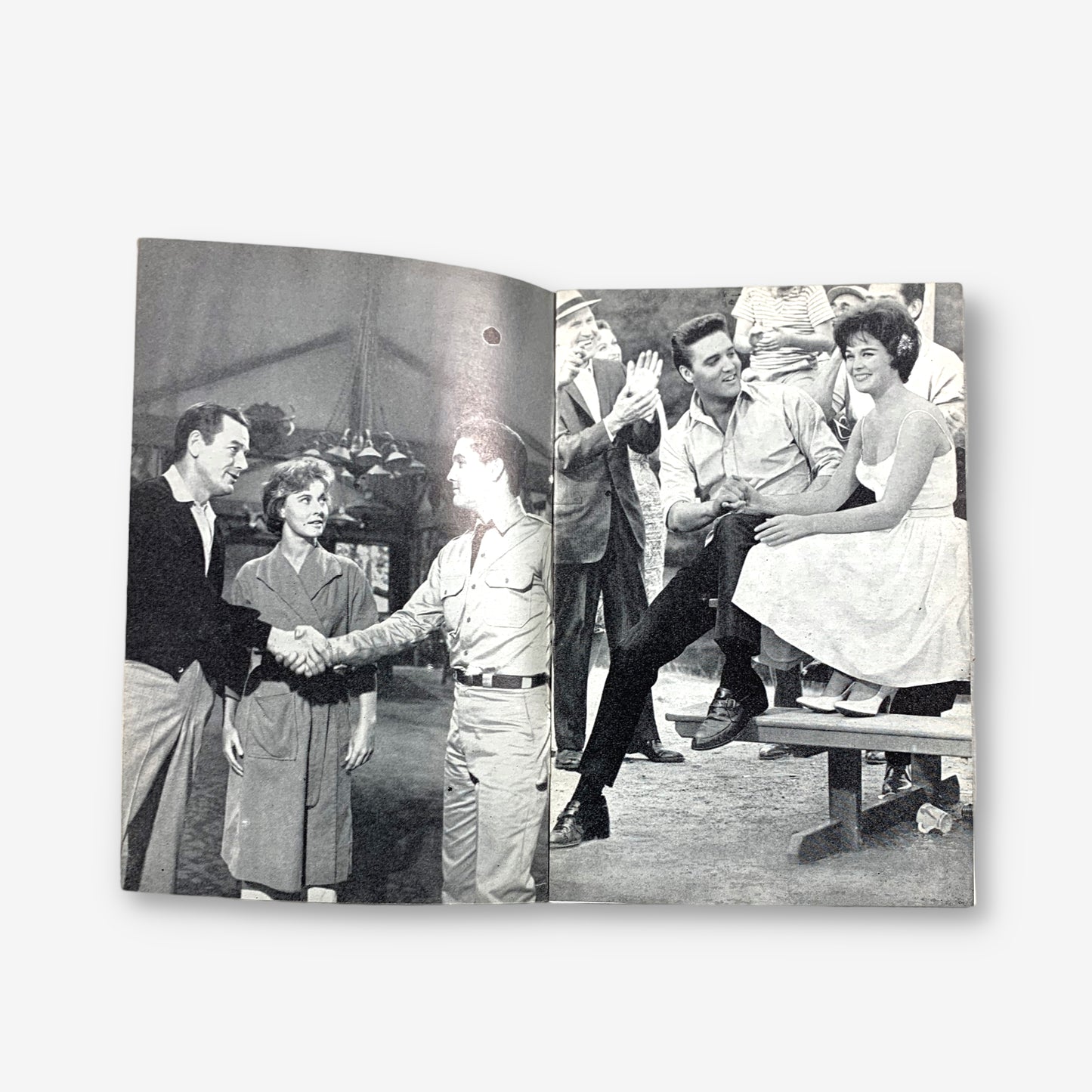 Elvis Monthly Issue 10 - 1962 Elvis Presley A6 Paper Magazine