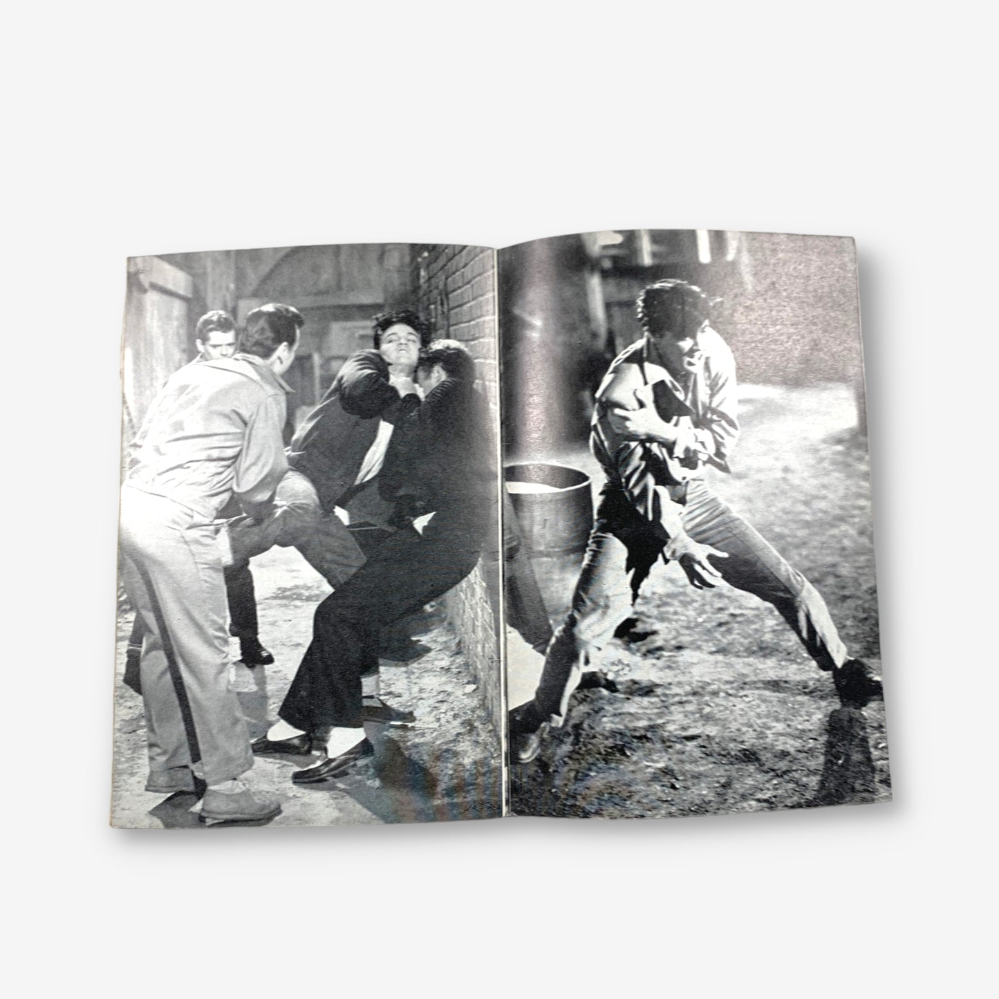 Elvis Monthly Issue 12 - 1962 Elvis Presley A6 Paper Magazine