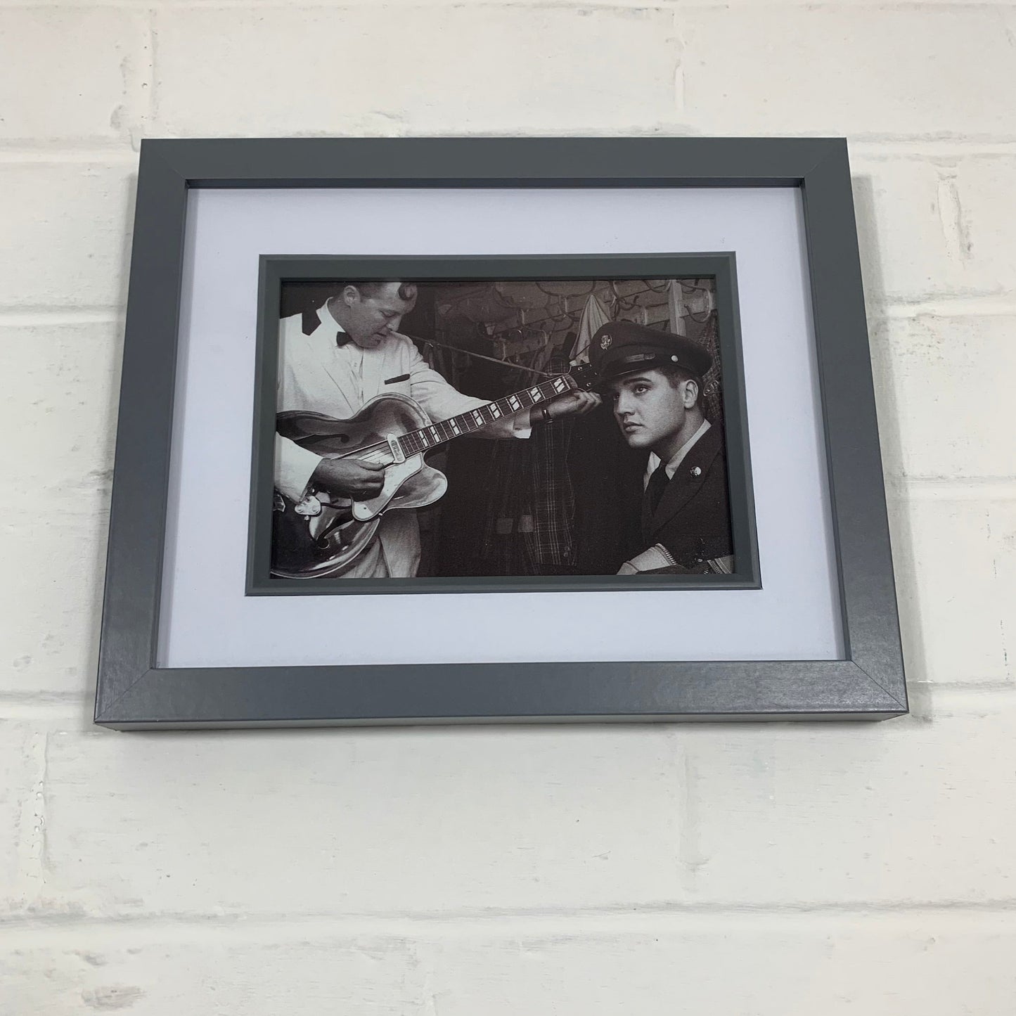 Elvis Presley - Original Framed Magazine Print 5x7"