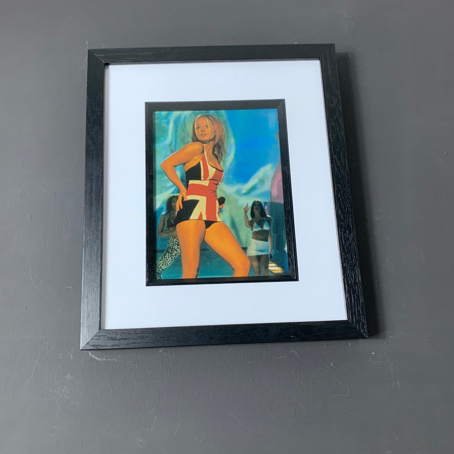Geri Halliwell - Original Framed Magazine Print 6x8"