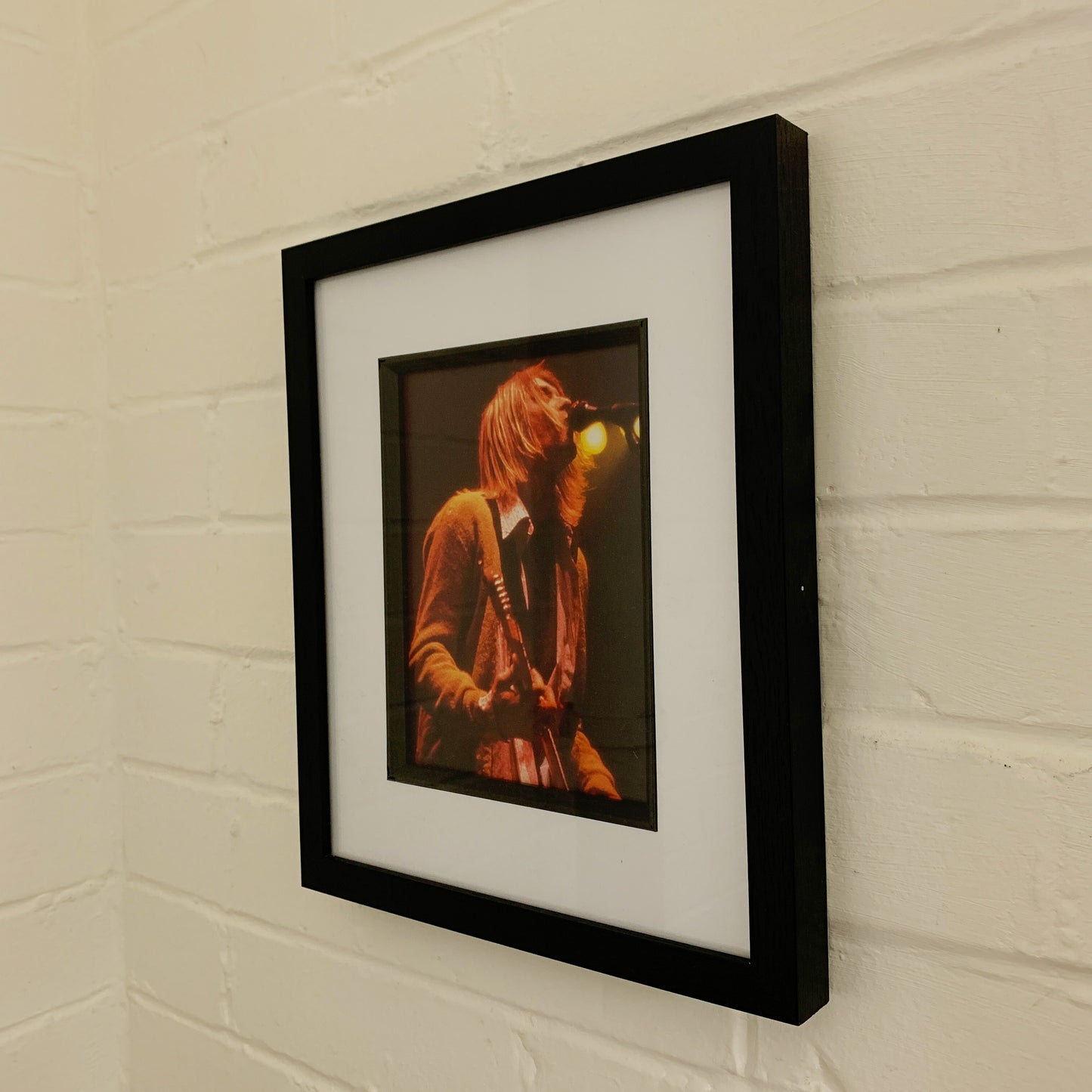 Nirvana - Kurt Cobain Live - Original Framed Magazine Print 8x6"