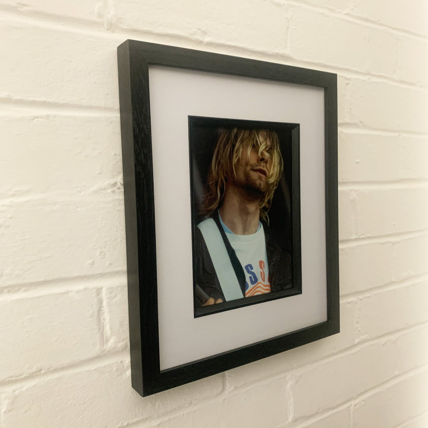 Nirvana - Kurt Cobain Live - Original Framed Magazine Print 8x6"