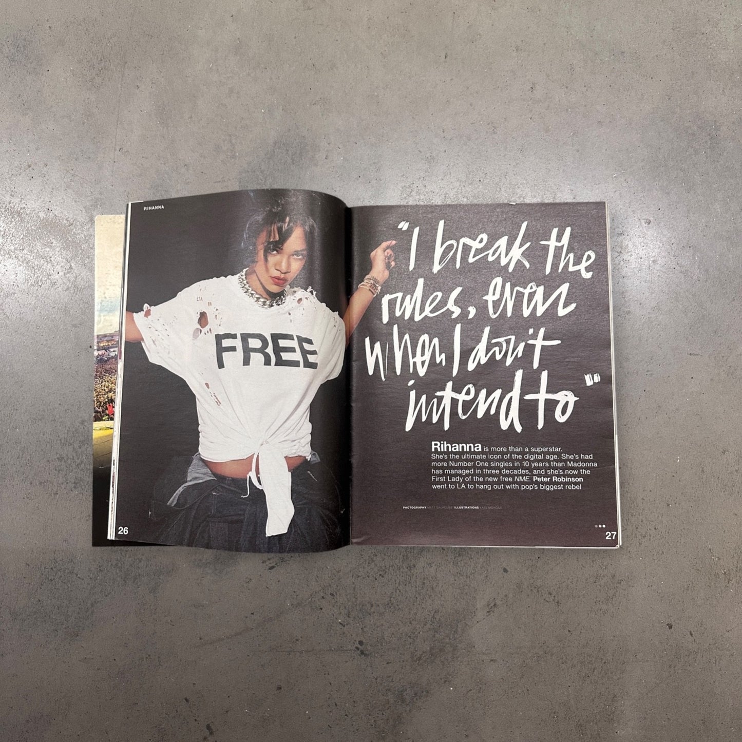 2015 Rihanna - Holy Smoke! - NME Magazine