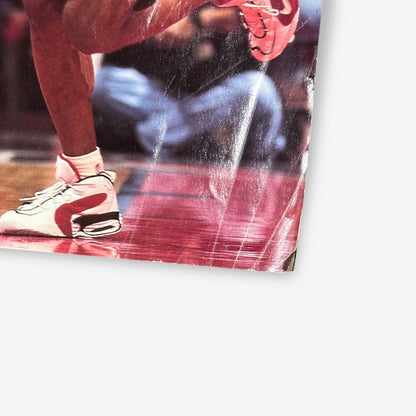1996 Scottie Pippen - Chicago Bulls - Beckett Basketball Monthly #70