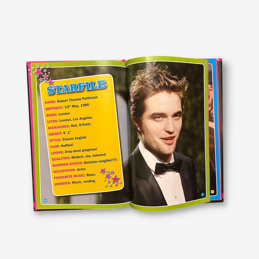 Robert Pattinson - We Love You Unauthorised 2011 Annual Hardback Book