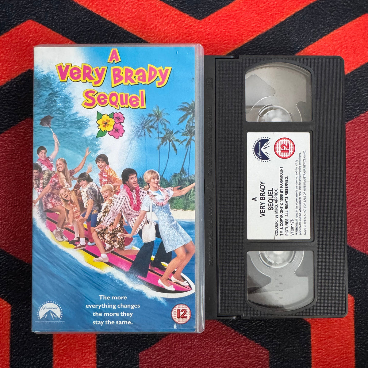 A Very Brady Sequel VHS Video (1996) VHR4462