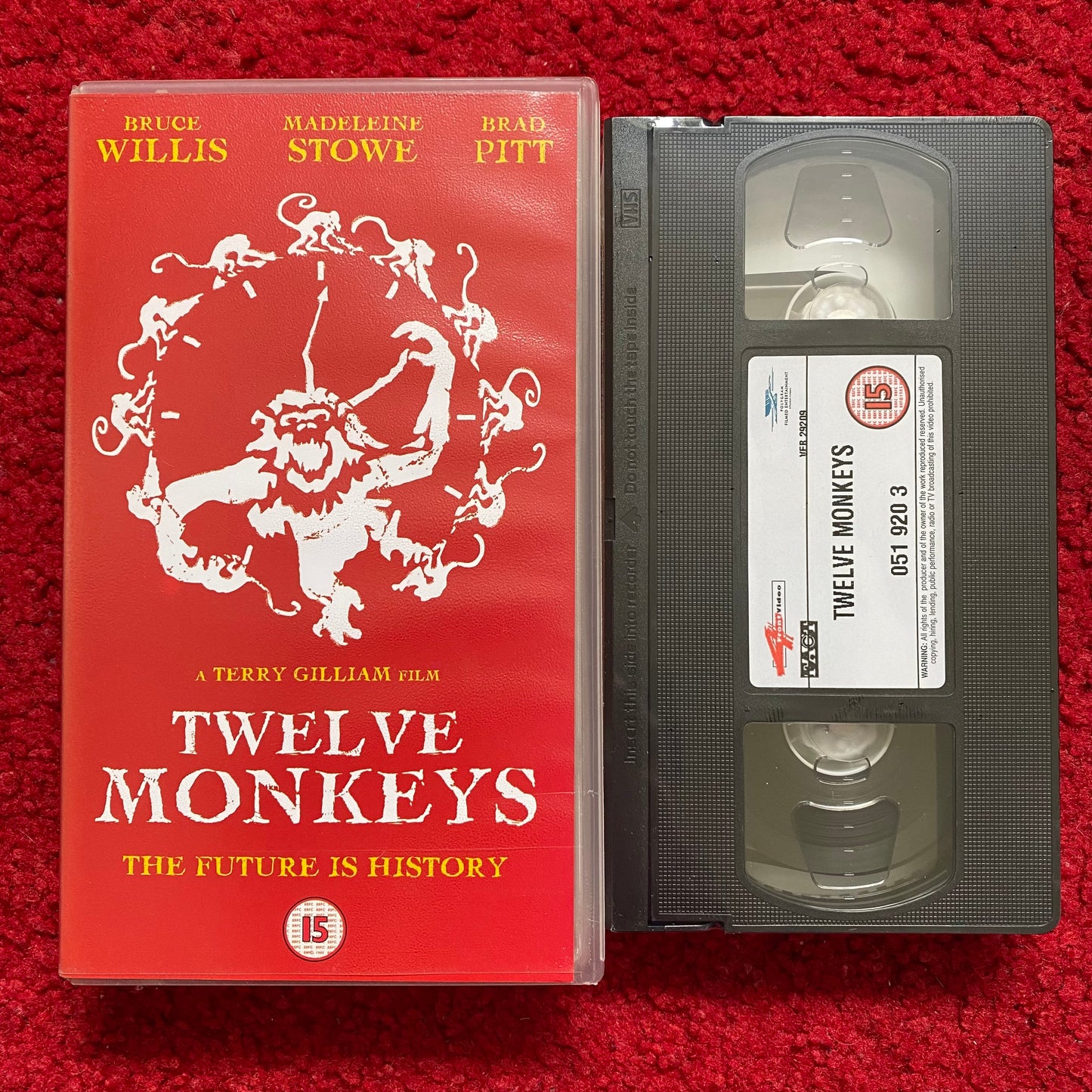 Twelve Monkeys VHS Video (1995) 519203